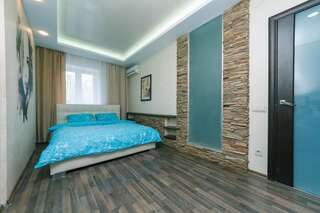 Апартаменты Hotrent City Киев Апартаменты (с гидромассажной ванной) на ул. Леси Украинки, 16-3