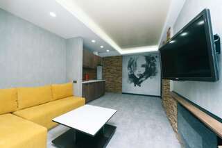 Апартаменты Hotrent City Киев Апартаменты (с гидромассажной ванной) на ул. Леси Украинки, 16-14