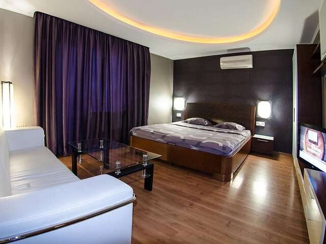 Апартаменты Hotrent City Киев-35